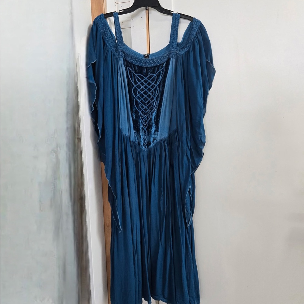 Elegant Blue Maxi Dress